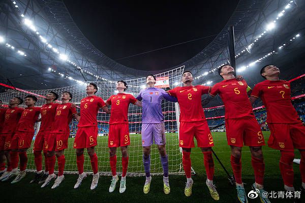彼时，无论是作为粉丝还是导演，他都怀揣着保护大哥银幕形象的强烈愿望。
