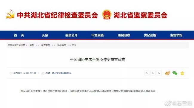王诗龄迪士尼变身白雪公主 与小熊过招激萌可人 2014-08-01 洛杉矶当地时间7月31日，获邀前往美国洛杉矶迪士尼乐园游玩的王诗龄化身白雪公主，与小熊开心“过招”，甜美逗趣表情激萌可人，一家三口在洛杉矶共享欢乐时光。