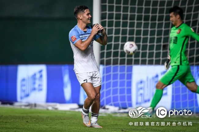 我们禁不住会想：这些模型标本会不会突然活过来？