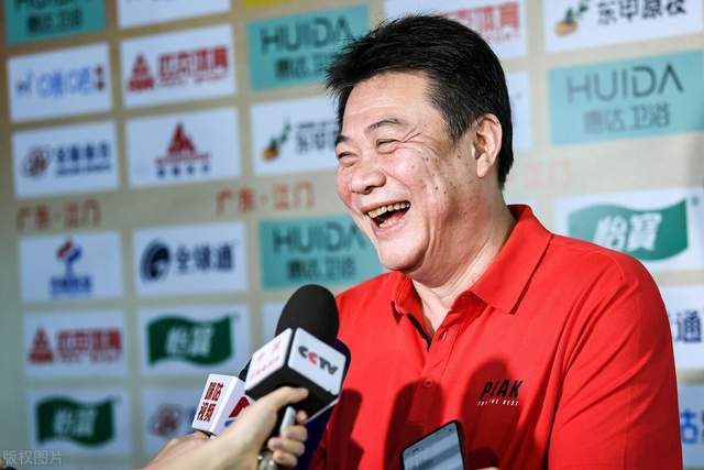 韩国演员李秉宪凭借电影《双面君王》获得了第7届亚太电影节最佳男主角的荣誉。